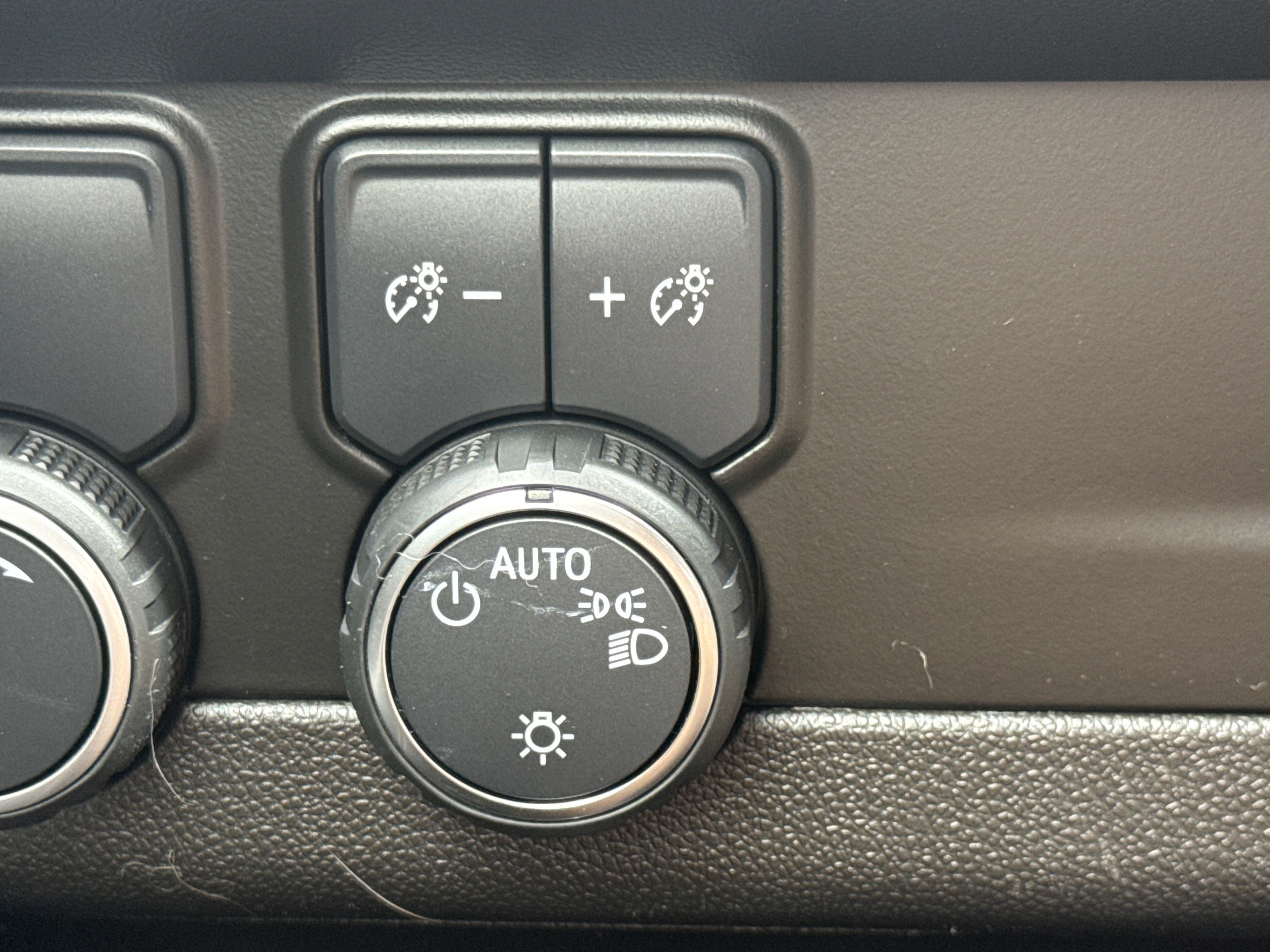 Used 2021 Chevrolet Tahoe LT image 21