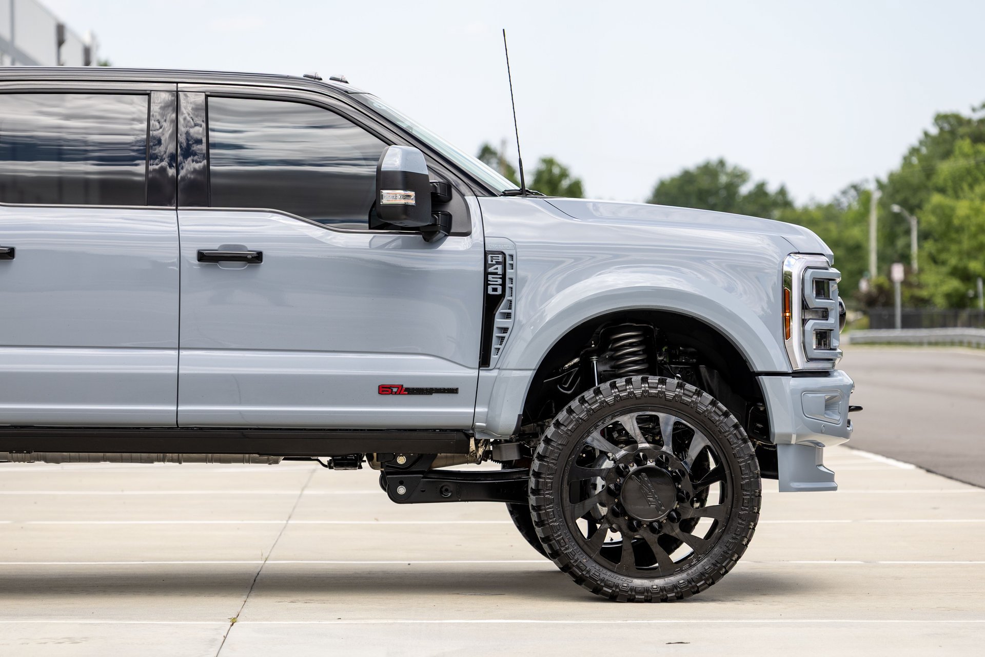 Used 2025 Ford F450 King Ranch w/ Chrome Package AWD/4WD image 20