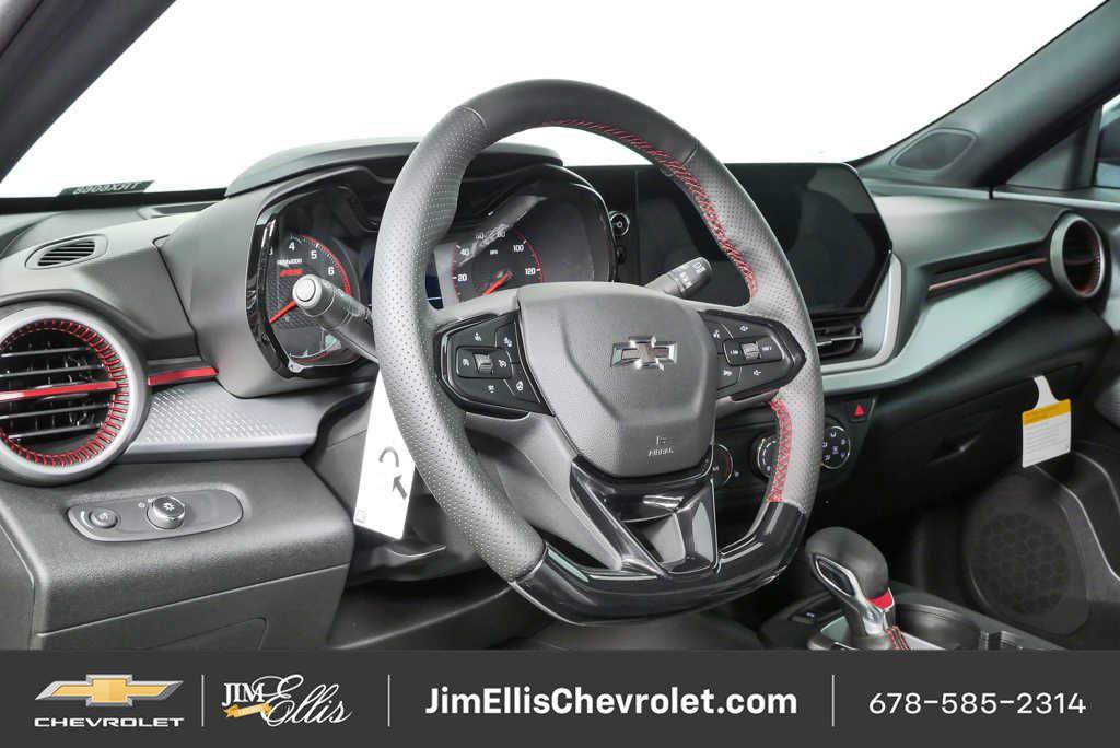 New 2026 Chevrolet Trax RS w/ Sunroof Package FWD image 4