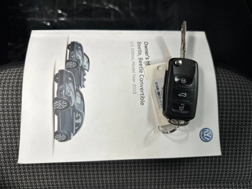 Used 2018 Volkswagen Beetle 2.0T S FWD image 35