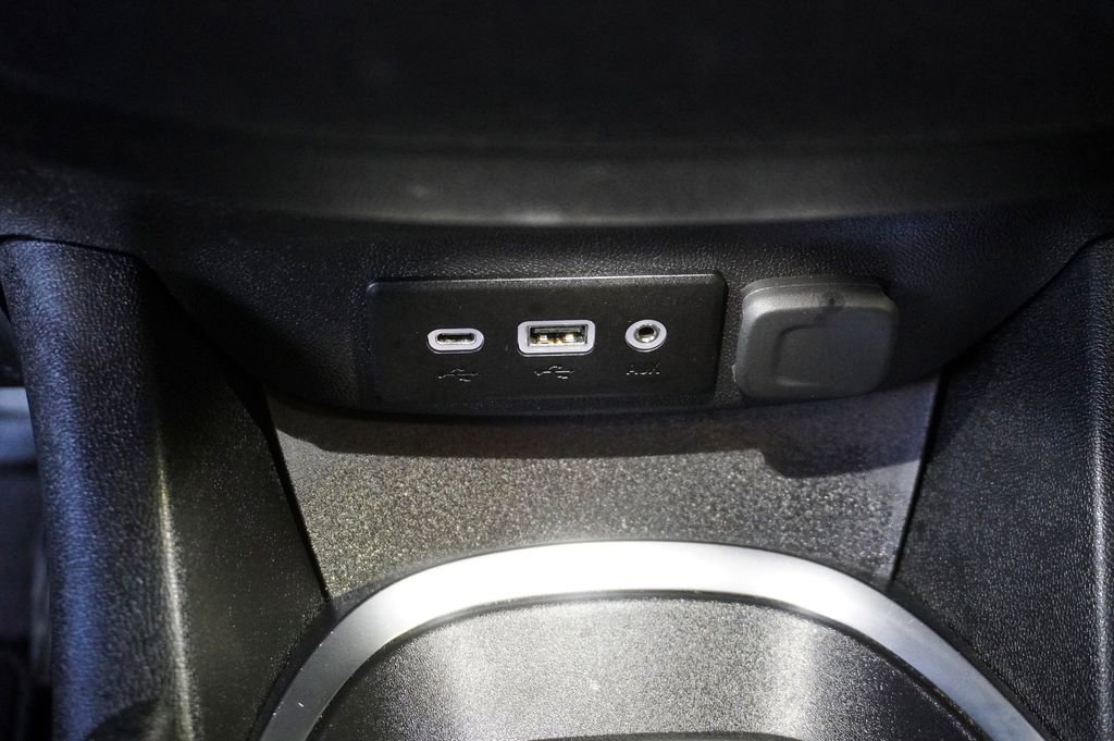 Used 2024 Chevrolet Malibu LT w/ Sport Edition image 17