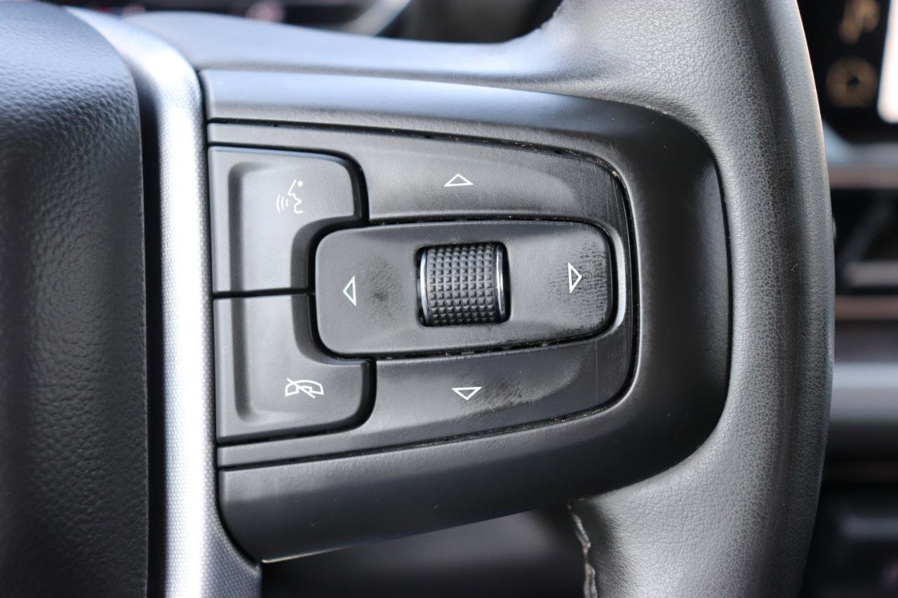 Used 2025 GMC Sierra 1500 SLT AWD/4WD image 31