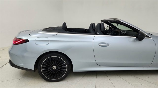 Used 2025 Mercedes-Benz CLE 300 4MATIC Cabriolet image 12