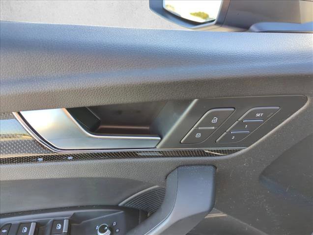 Used 2020 Audi SQ5 Prestige image 12
