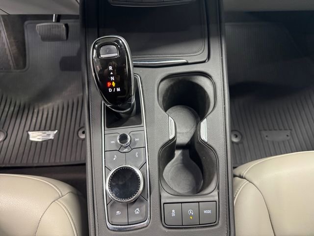 Used 2021 Cadillac XT4 Luxury w/ Cold Weather Package image 14