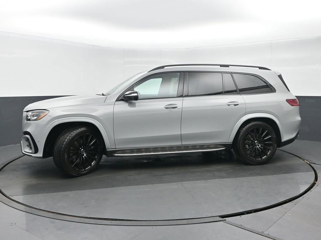 Used 2024 Mercedes-Benz GLS 580 4MATIC image 6
