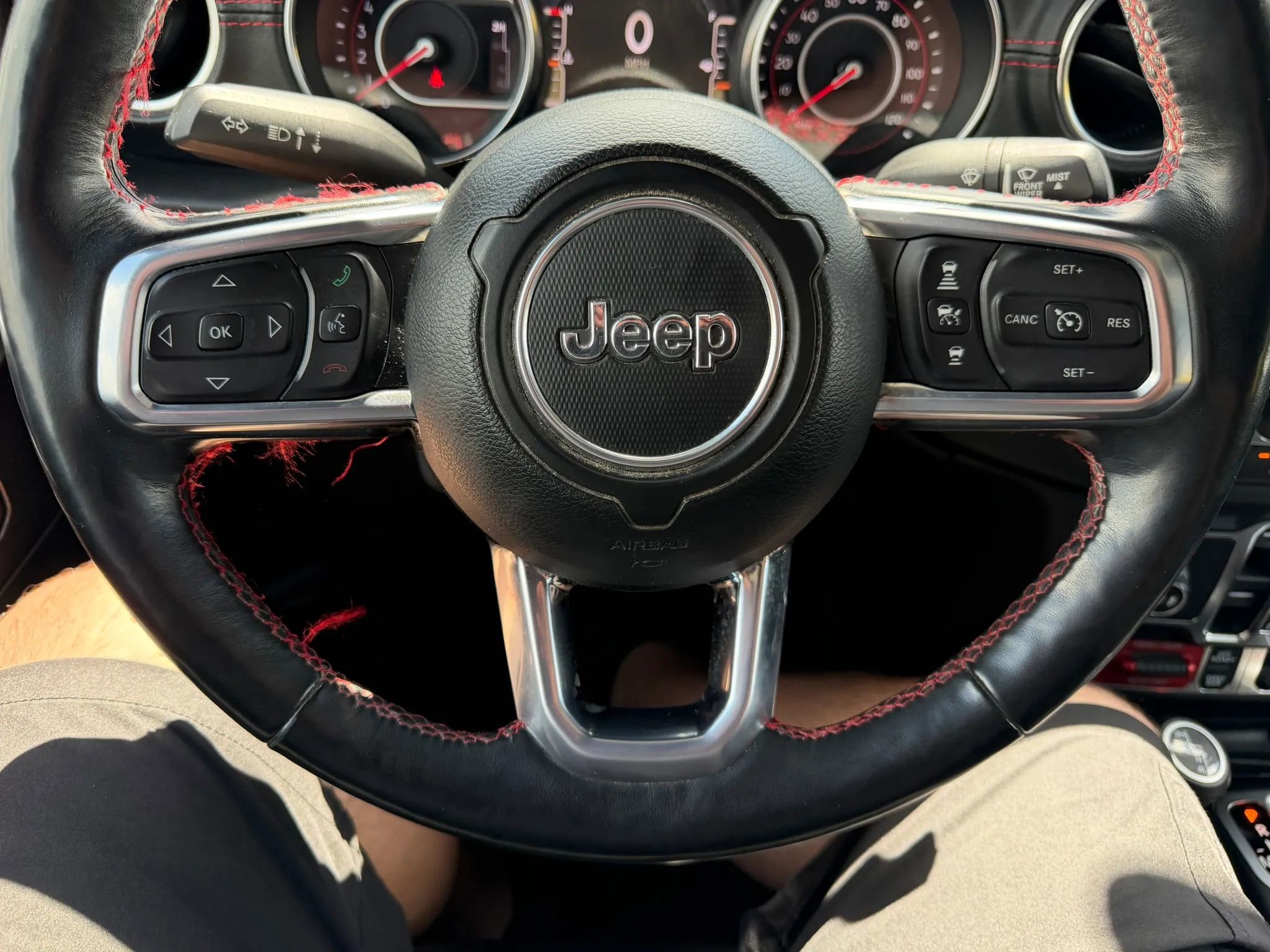 Used 2020 Jeep Gladiator Rubicon image 9
