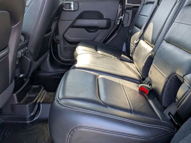 Certified 2019 Jeep Wrangler Unlimited Sahara w/ Quick Order Package 24M Moab AWD/4WD image 24