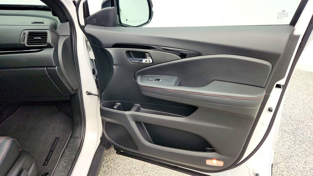 Used 2023 Honda Ridgeline Black Edition image 26