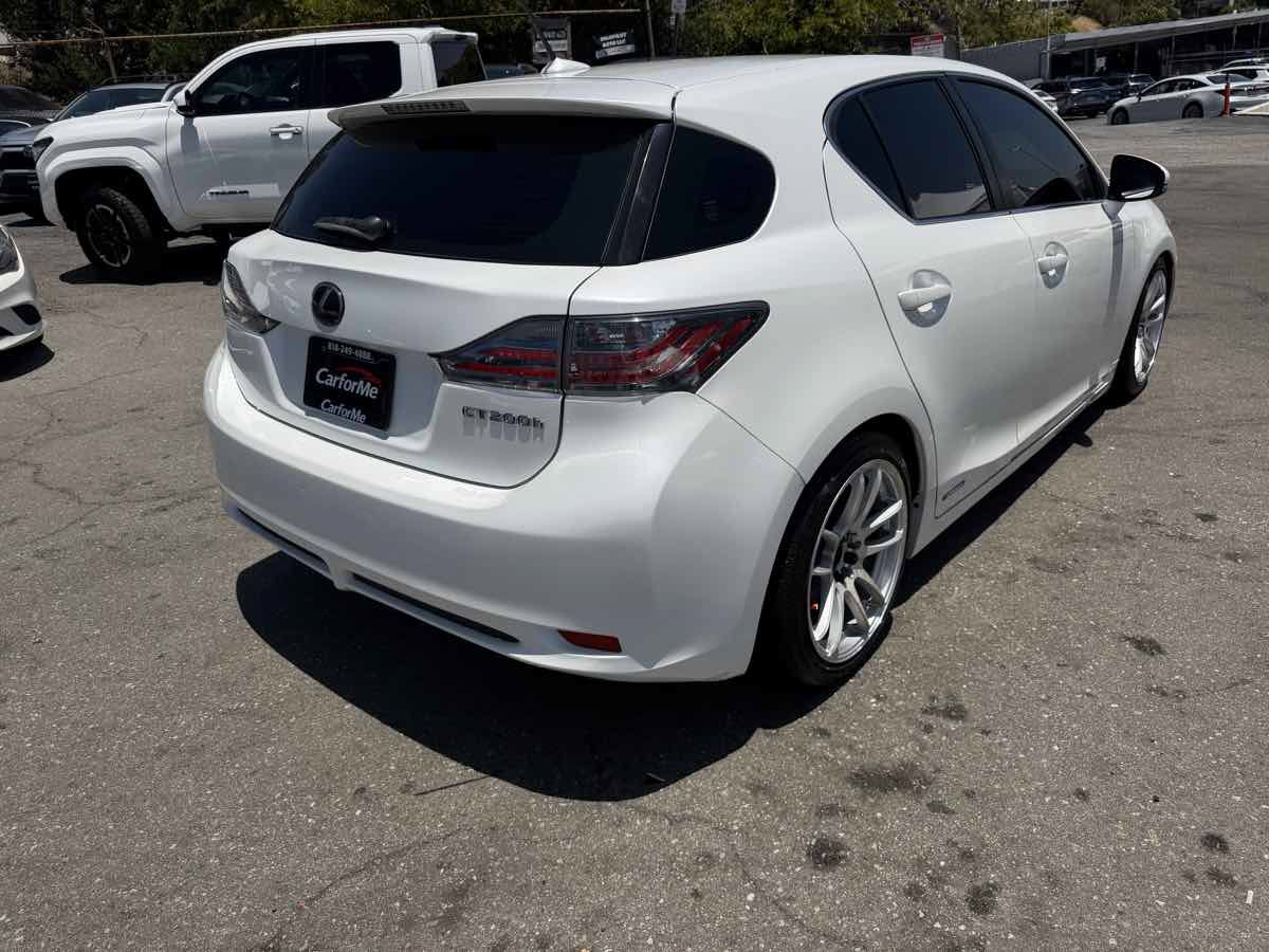 Used 2013 Lexus CT 200h FWD image 6