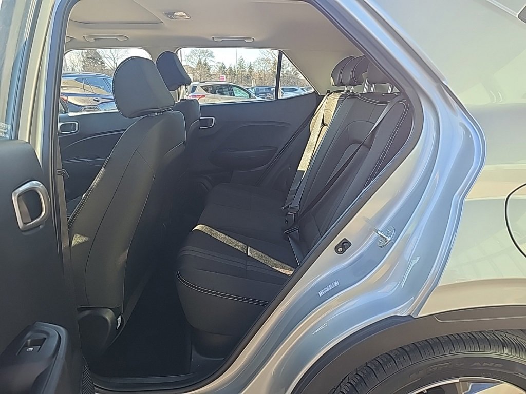 Certified 2023 Hyundai Venue SEL image 27