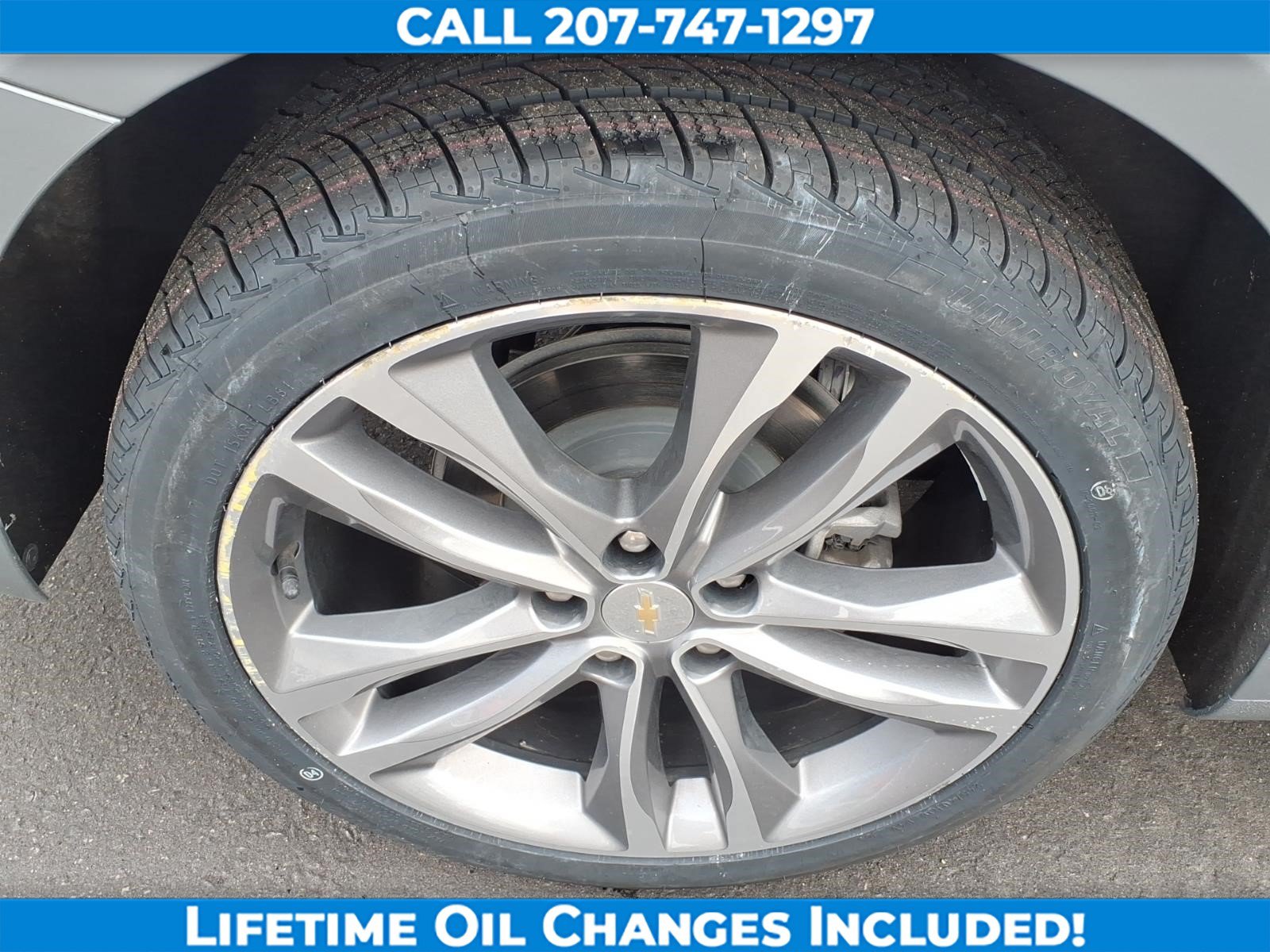 Used 2025 Chevrolet Malibu LT FWD image 11