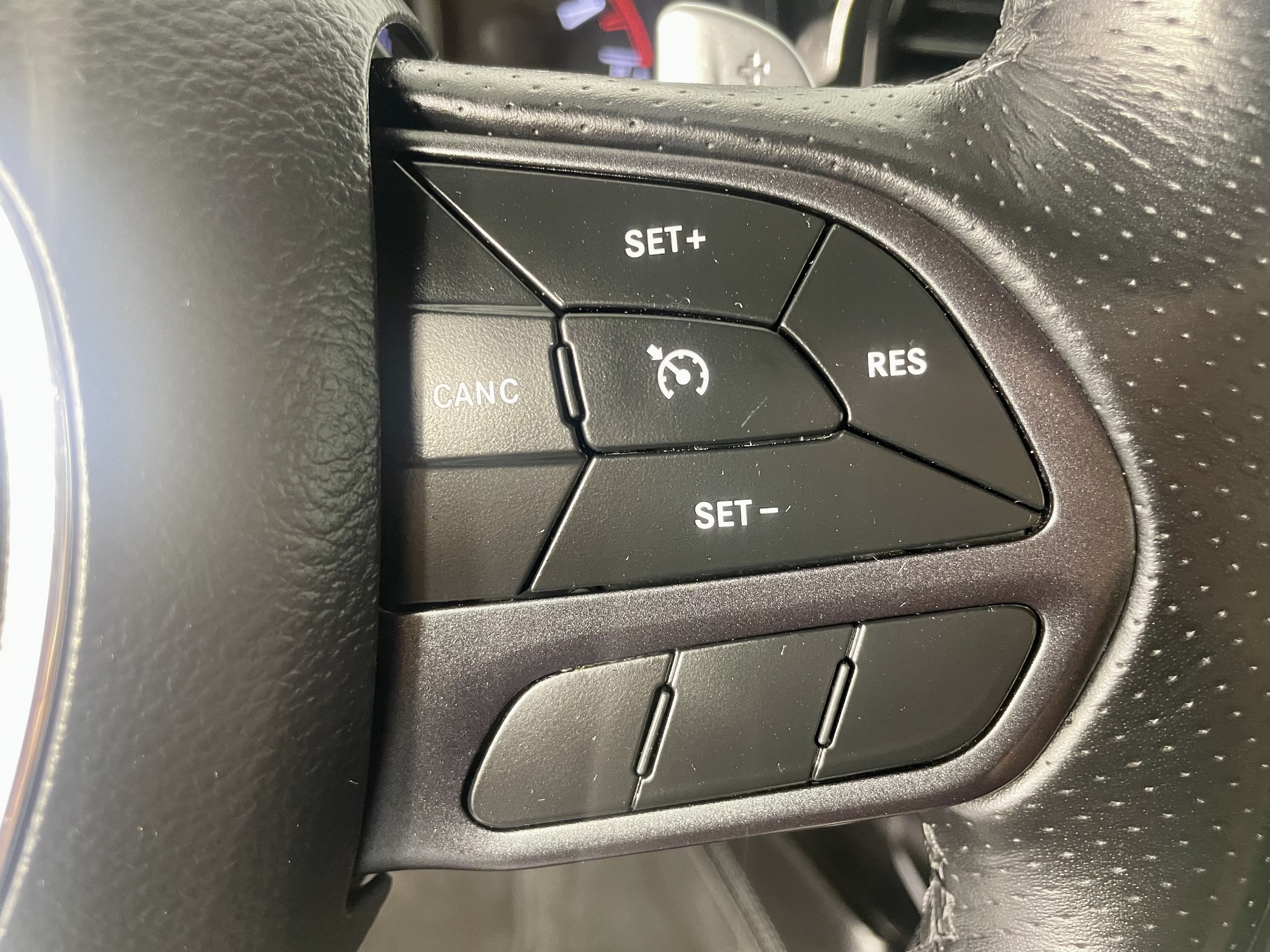 Used 2022 Dodge Durango GT w/ Blacktop Package RWD image 15