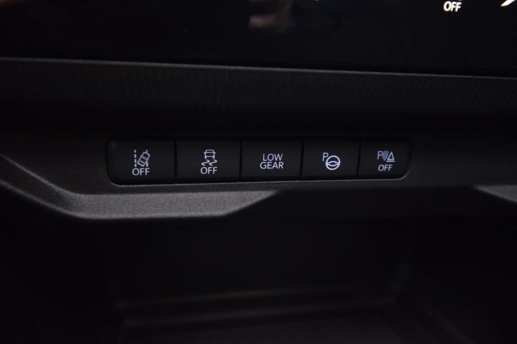 New 2026 Jeep Cherokee Overland w/ Advanced Pro Tech Group AWD/4WD image 23