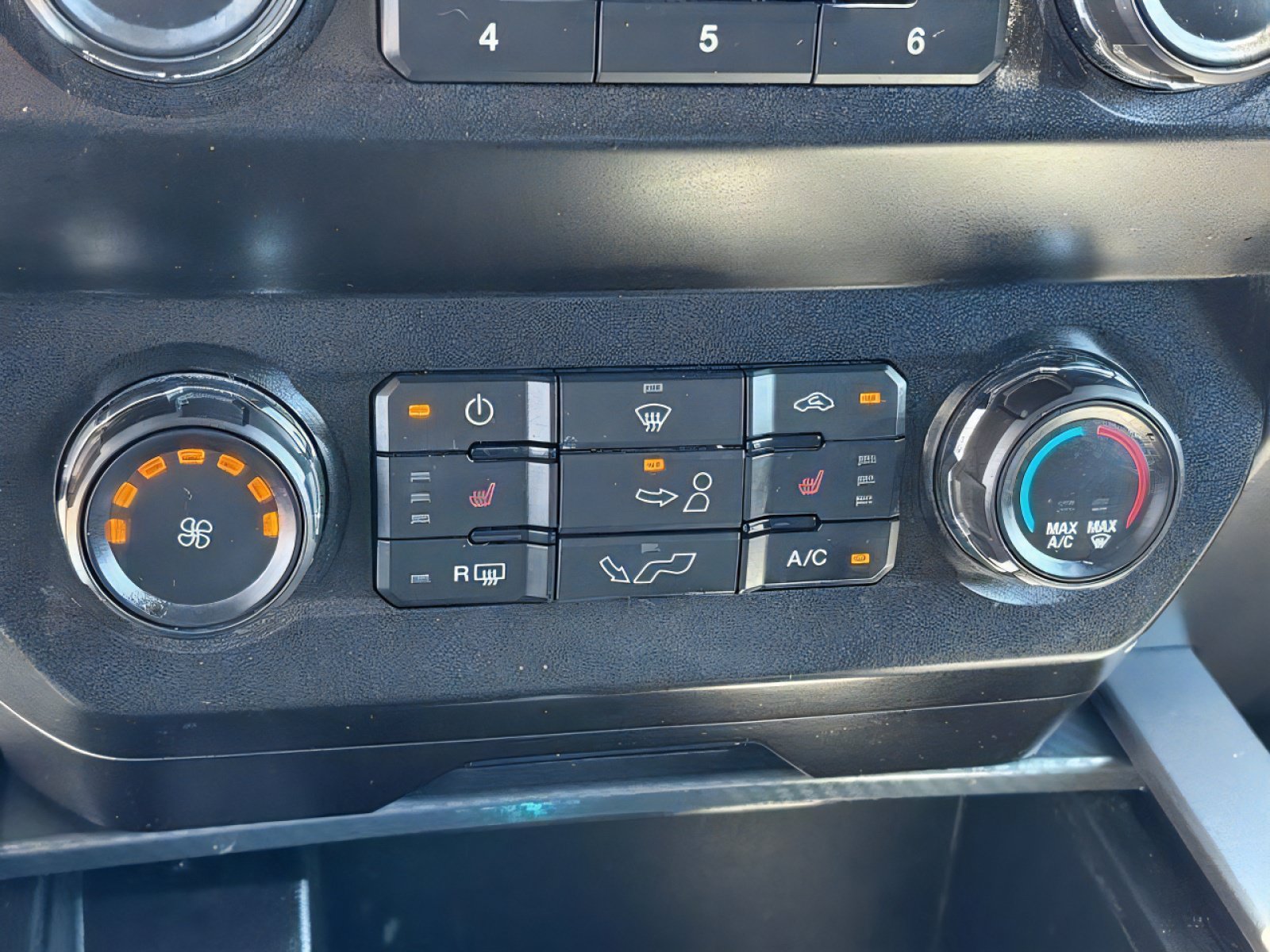 Used 2019 Ford F150 XLT w/ Equipment Group 302A Luxury AWD/4WD image 25