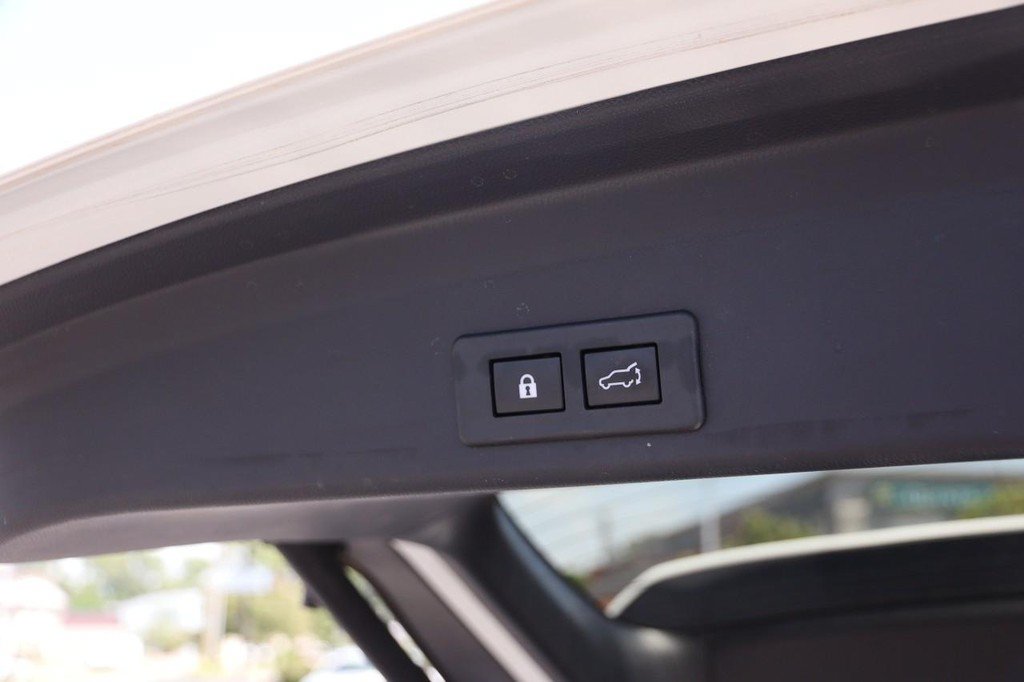 Used 2022 Subaru Ascent Touring w/ Popular Package #2A AWD/4WD image 8
