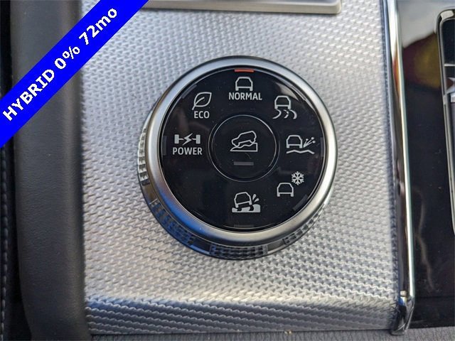 New 2025 Mitsubishi Outlander SEL image 25