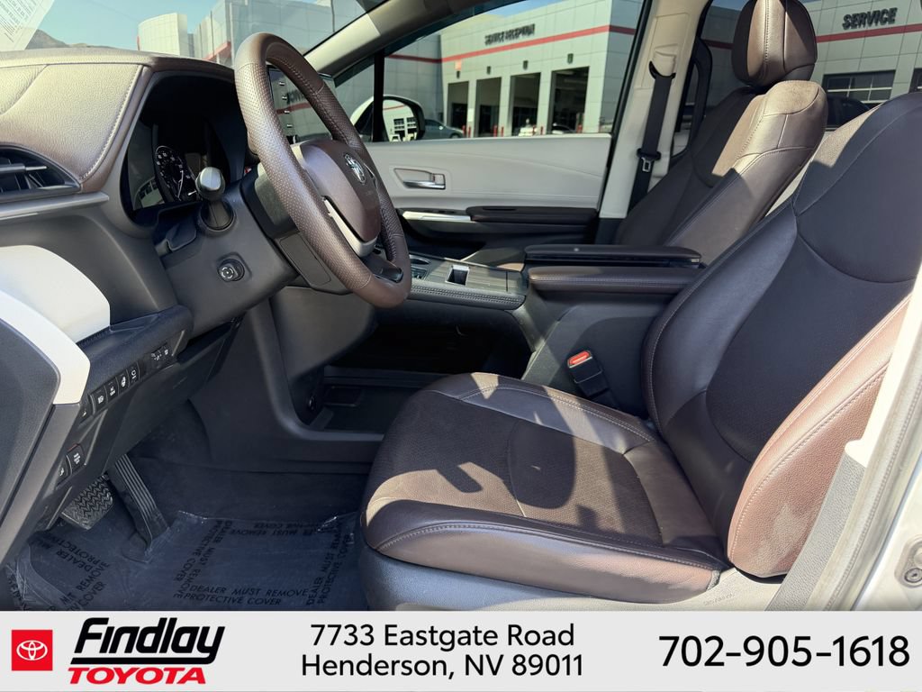 Certified 2024 Toyota Sienna Platinum AWD/4WD image 6