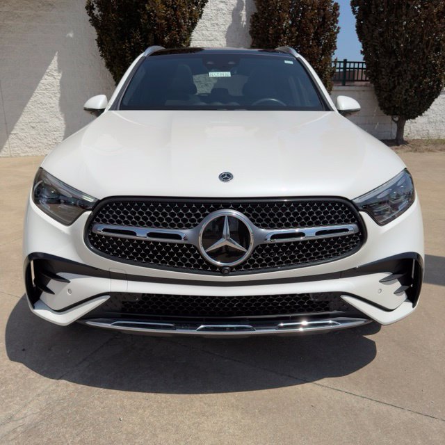 Used 2023 Mercedes-Benz GLC 300 4MATIC image 9