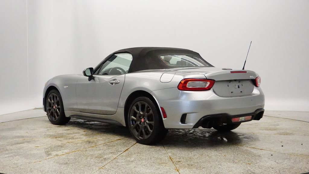 Used 2017 FIAT 124 Spider Abarth image 3