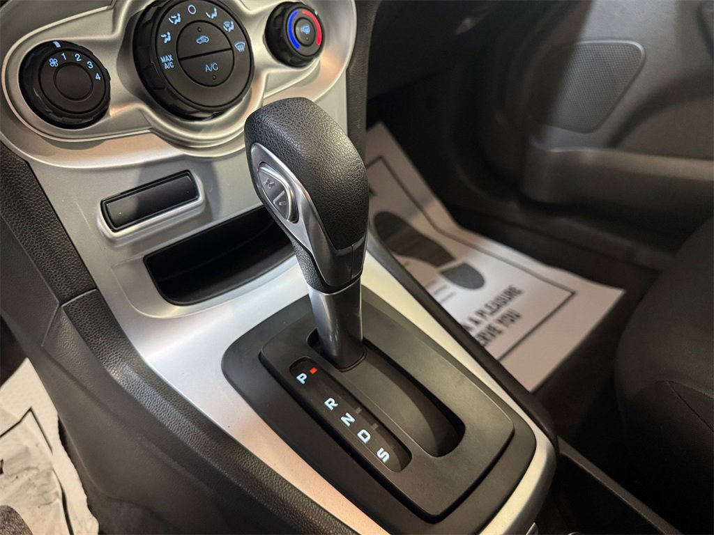 Used 2019 Ford Fiesta SE image 21