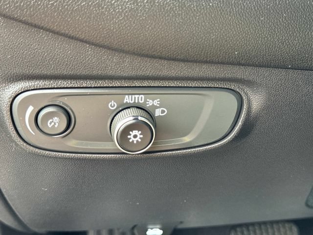Used 2024 Chevrolet Equinox RS w/ RS Leather Package AWD/4WD image 29