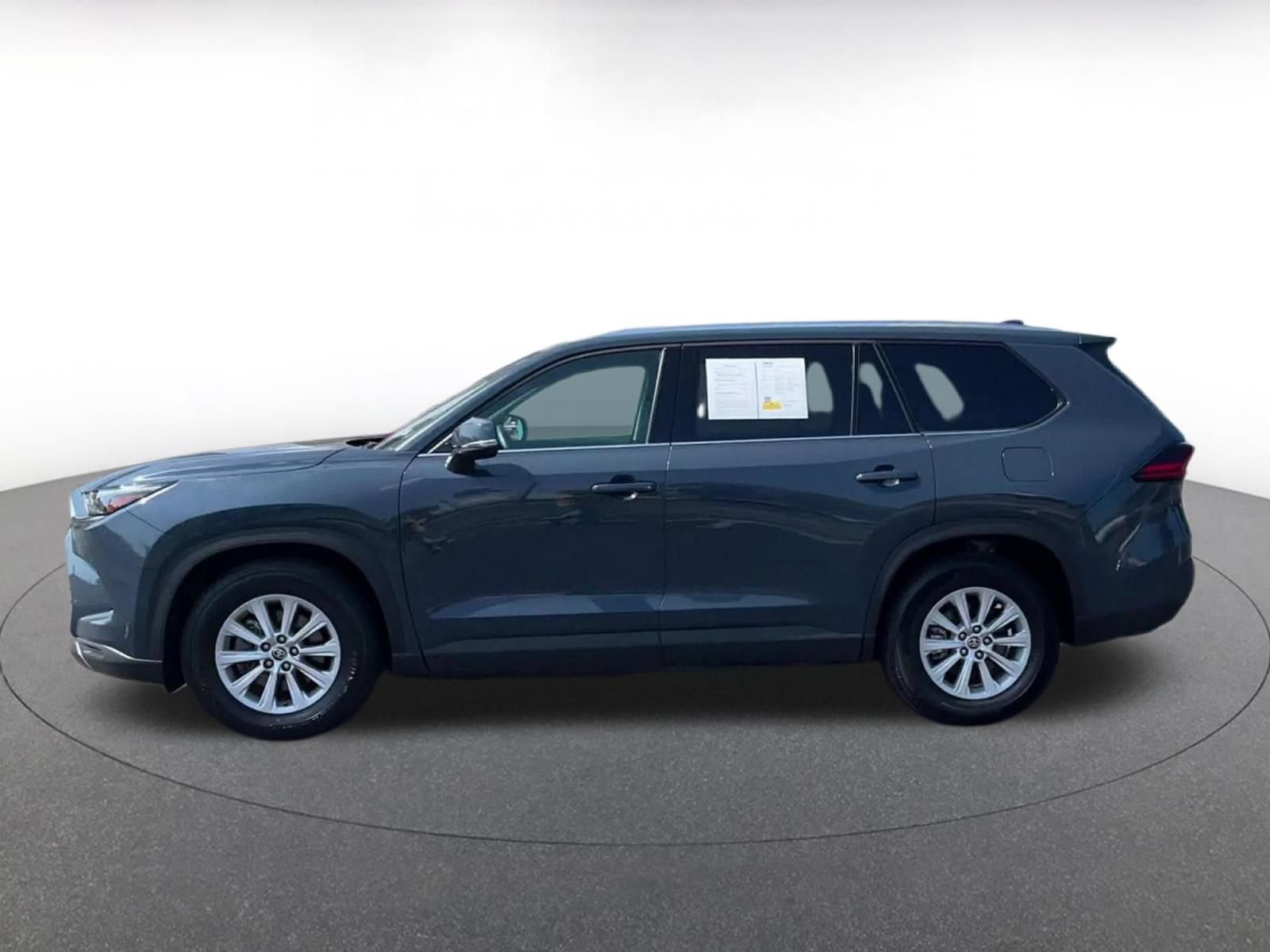 Used 2025 Toyota Grand Highlander FWD image 7