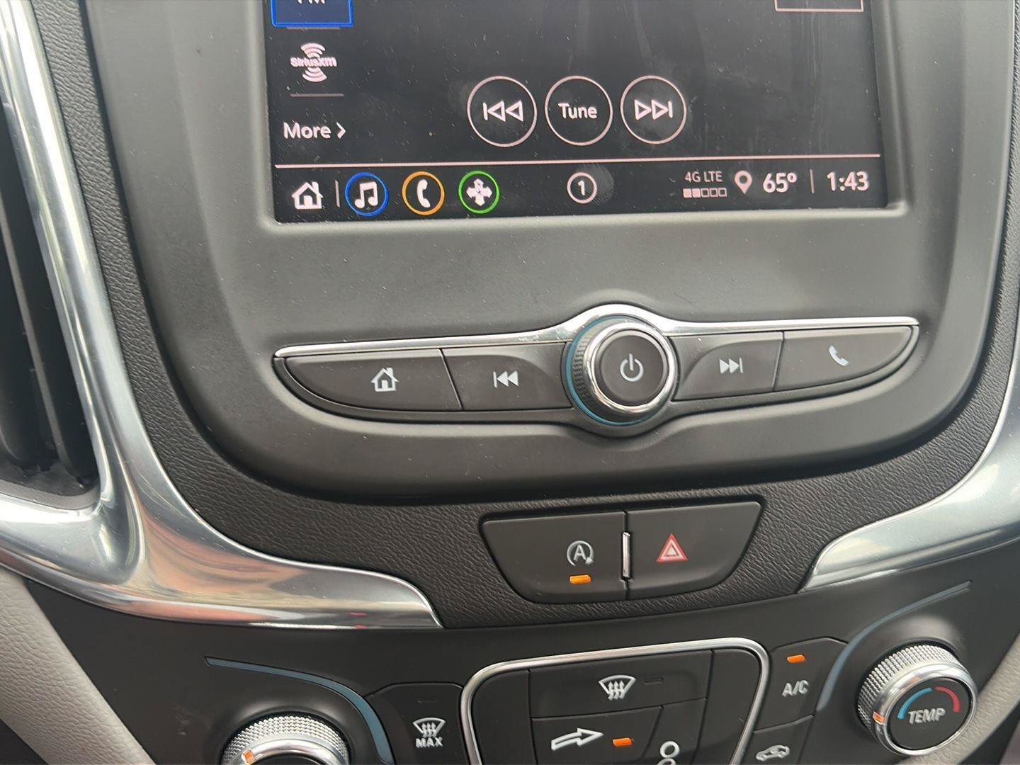 Used 2023 Chevrolet Equinox LS AWD/4WD image 20