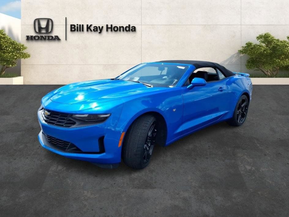Used 2024 Chevrolet Camaro LT w/ Technology Package RWD image 7