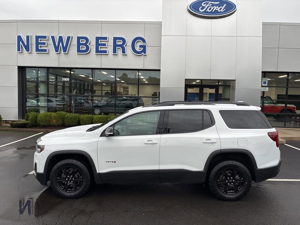 Used 2023 GMC Acadia AT4 w/ GMC Pro Grade Package AWD/4WD image 4