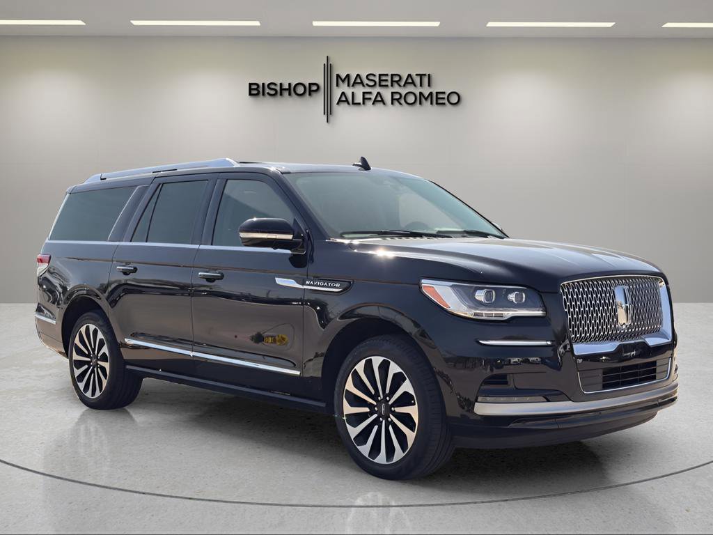 Used 2024 Lincoln Navigator L Reserve AWD/4WD image 3