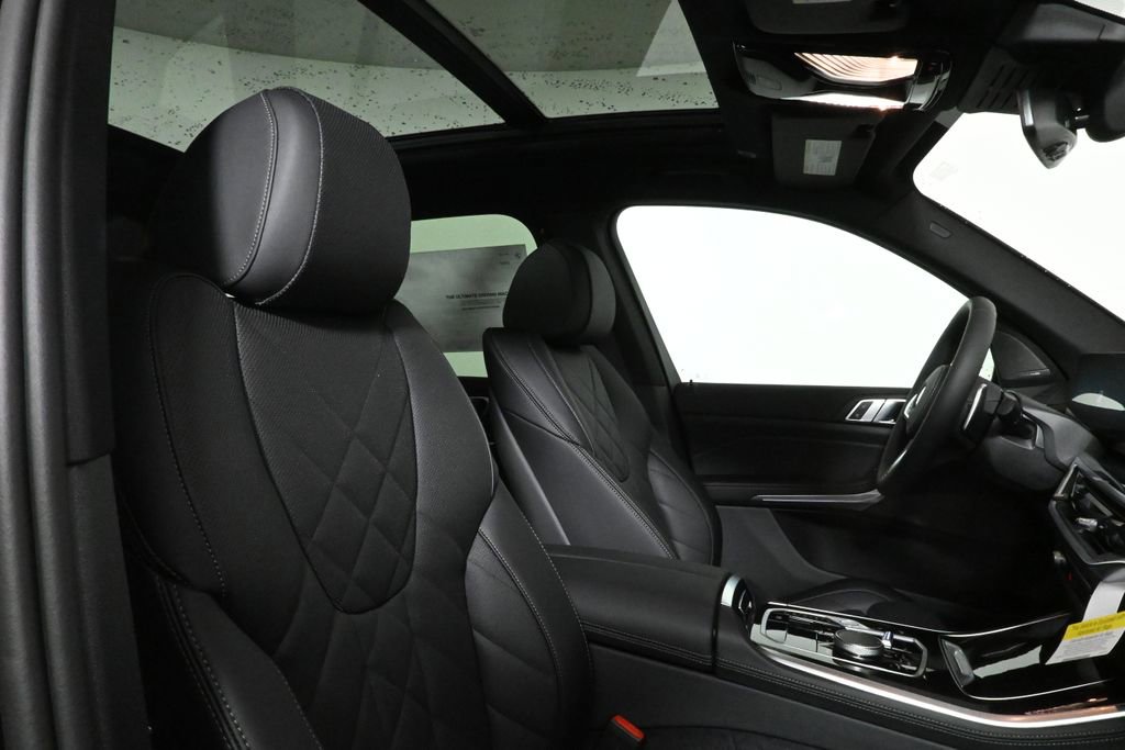 Used 2026 BMW X5 xDrive40i w/ M Sport Package image 36
