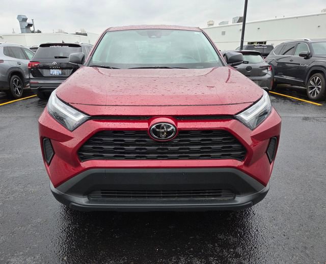 Used 2025 Toyota RAV4 LE image 2