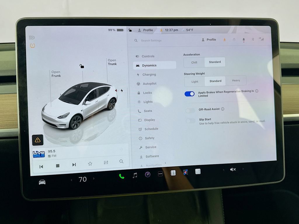 Used 2025 Tesla Model Y Long Range AWD/4WD image 23