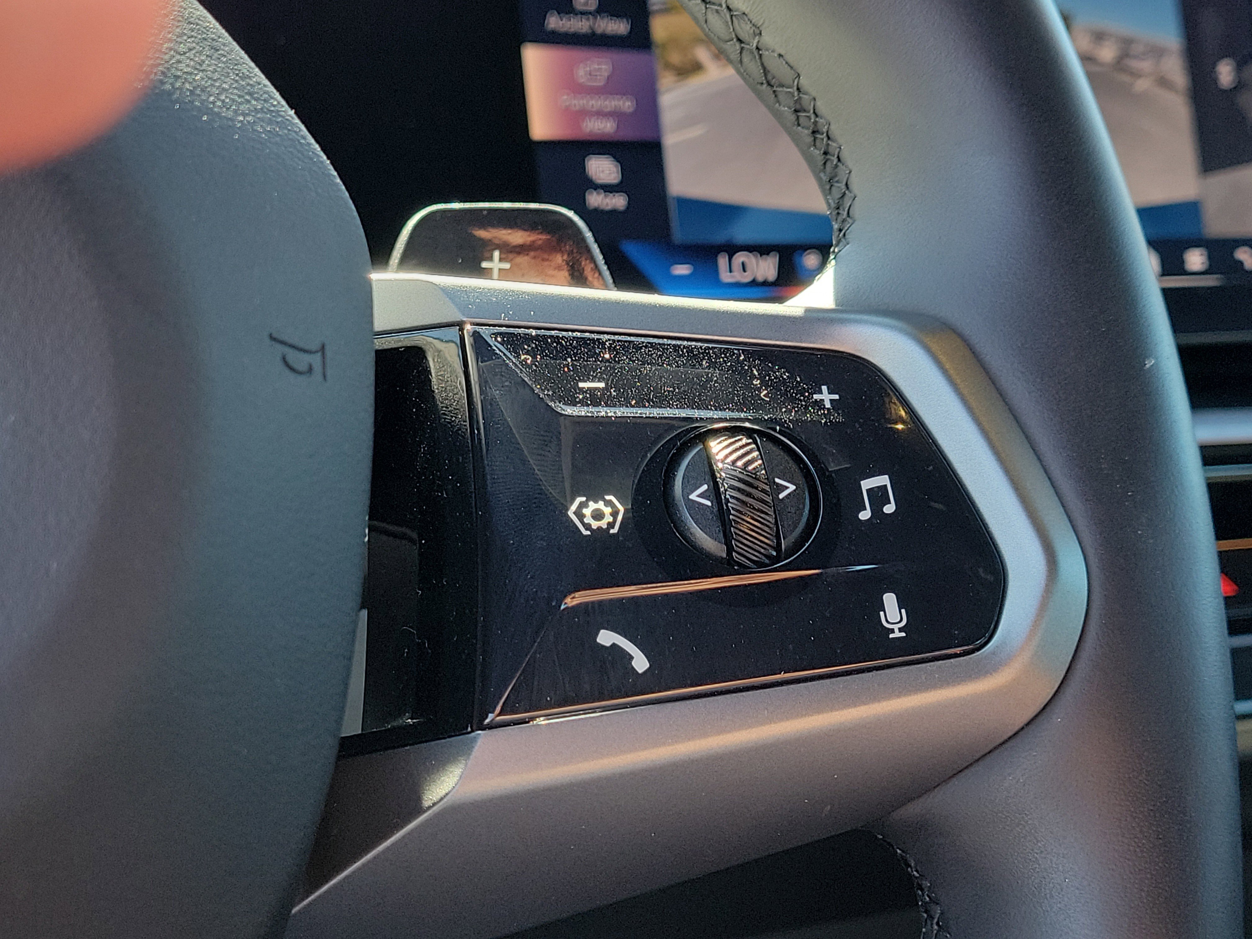 Used 2026 BMW 530i w/ M Sport Package image 29