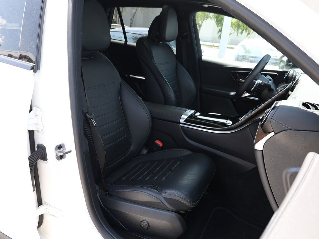 Used 2024 Mercedes-Benz GLC 300 image 22
