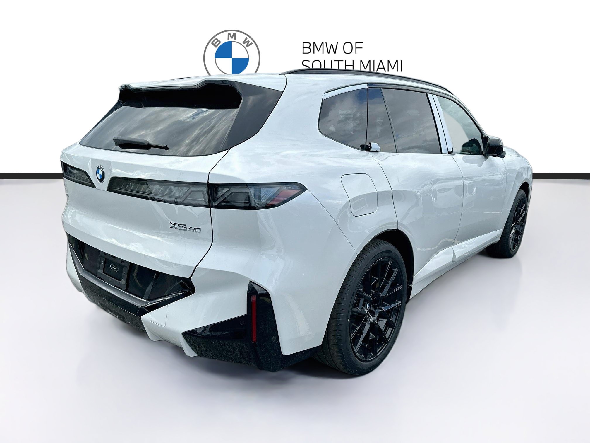 New 2027 BMW X5 xDrive40i w/ M Sport Professional Package AWD/4WD image 6