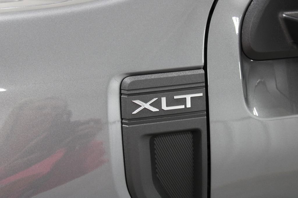 New 2025 Ford Maverick XLT image 11