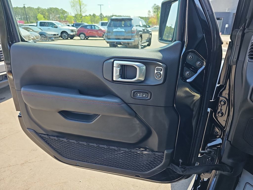 Used 2021 Jeep Wrangler Unlimited Rubicon image 30