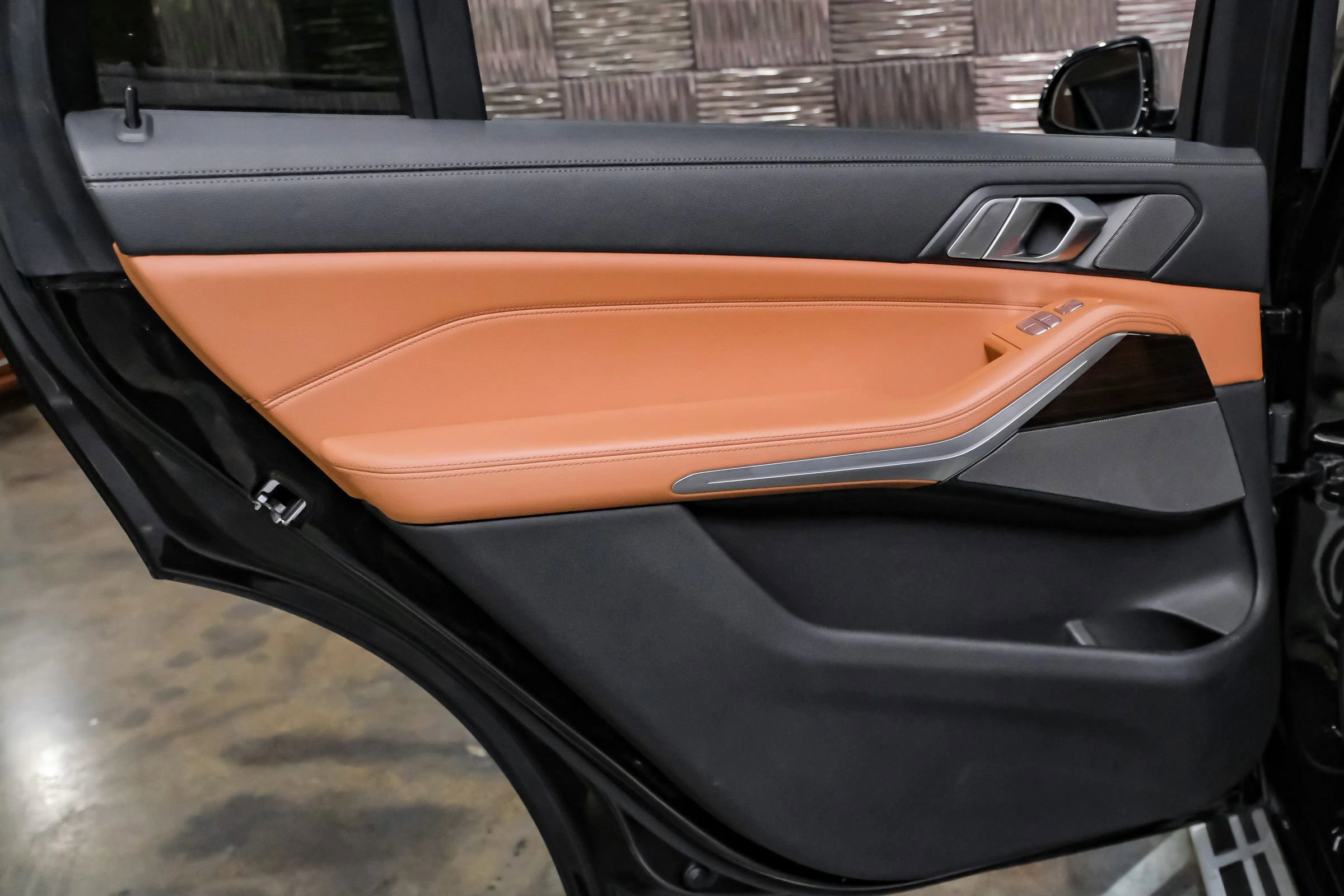 Used 2019 BMW X7 xDrive50i w/ Premium Package image 43