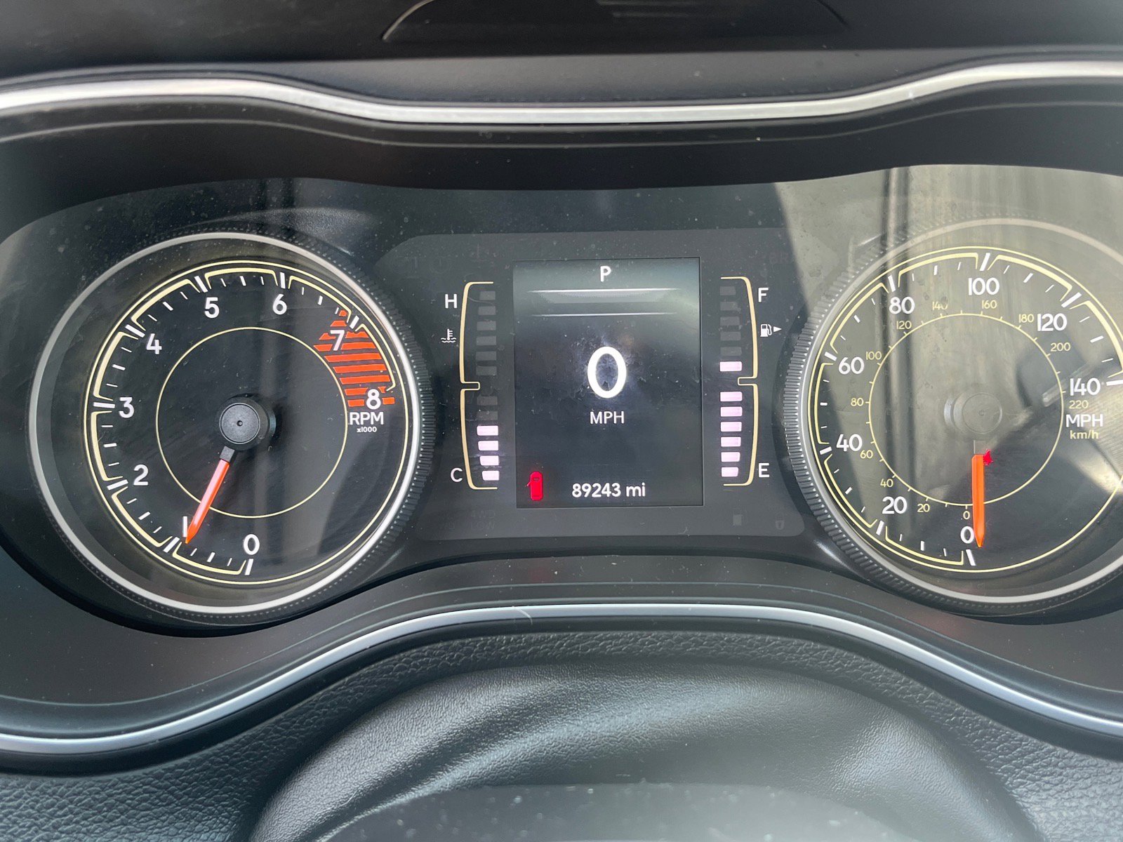 Used 2022 Jeep Cherokee Latitude w/ Sun & Sound Group AWD/4WD image 8