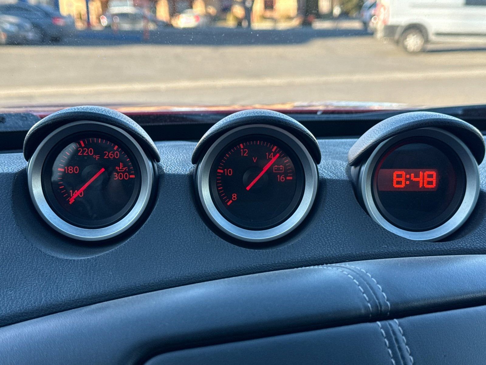 Used 2010 Nissan 370Z Touring image 26