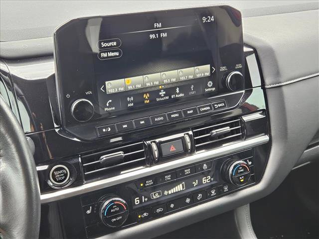Used 2022 Nissan Pathfinder SL w/ Lighting Package (N92) FWD image 11