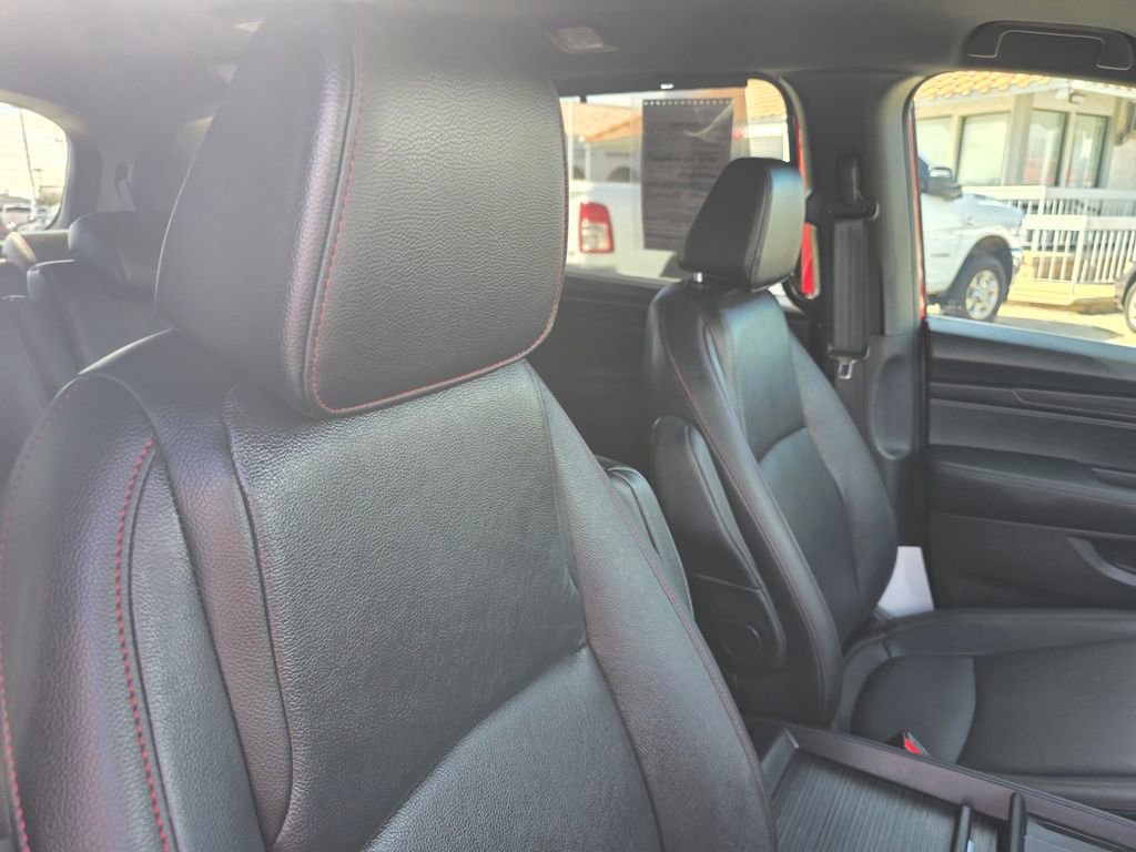 Used 2025 Honda Odyssey Sport-L image 21
