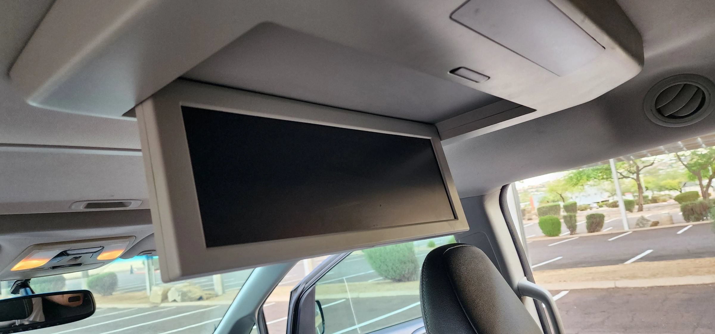 Used 2016 Toyota Sienna SE Premium FWD image 19