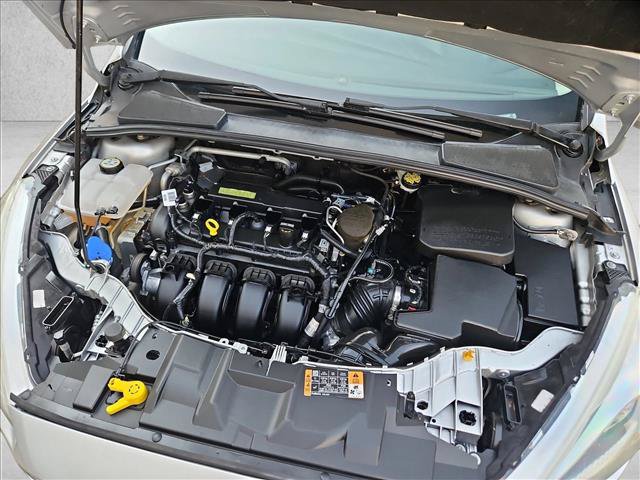 Used 2016 Ford Focus SE FWD image 25