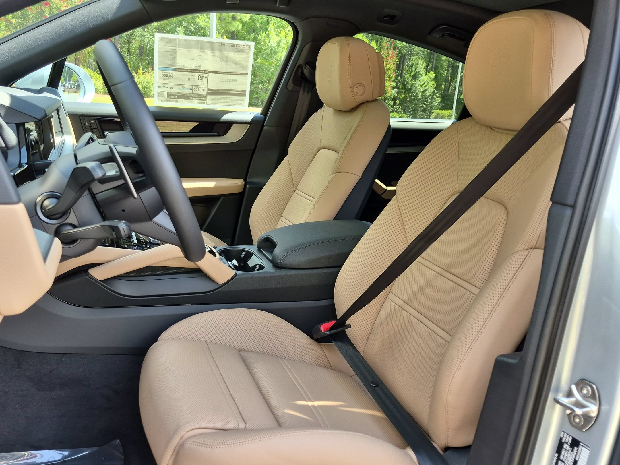 New 2026 Porsche Cayenne Coupe AWD/4WD image 5