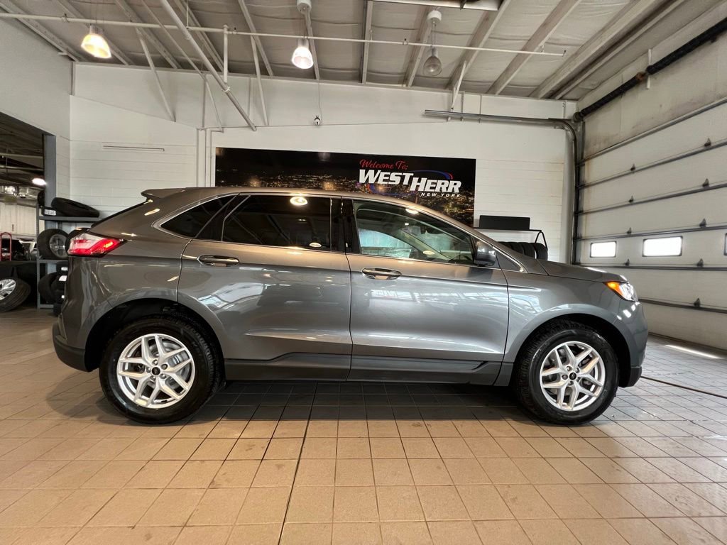 Used 2024 Ford Edge SEL w/ Convenience Package AWD/4WD image 10