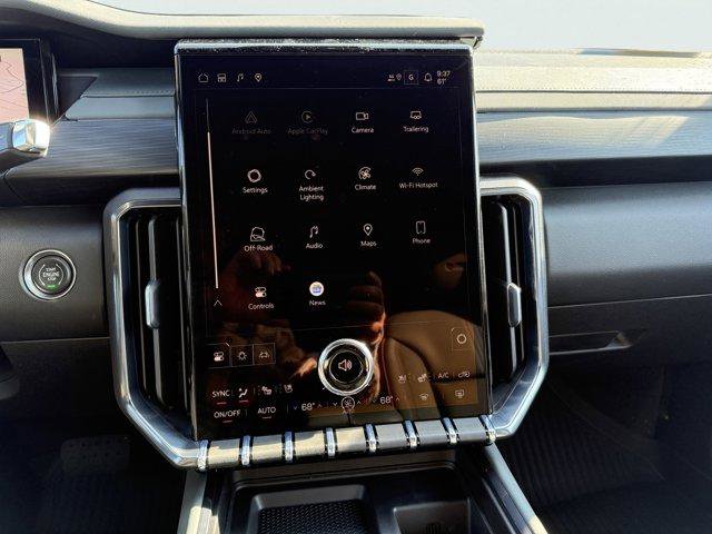 New 2026 GMC Acadia AT4 w/ Luxury Package image 24