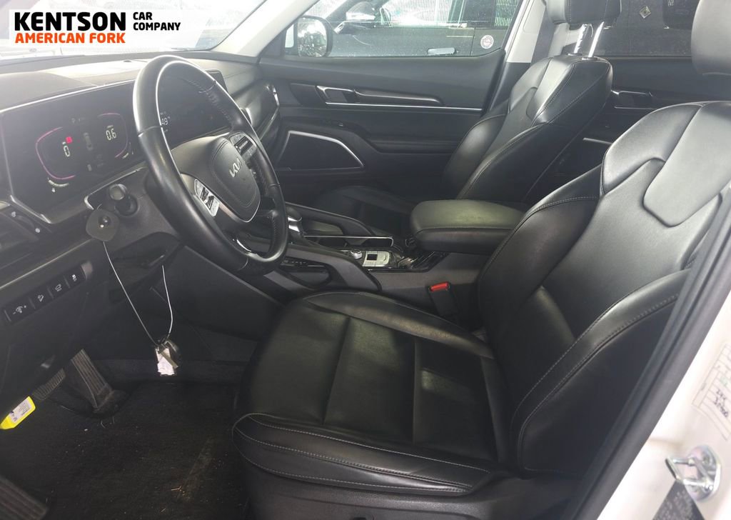 Used 2025 Kia Telluride S image 12